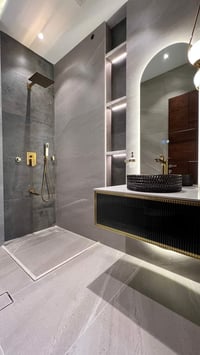 كادر عمل تصفير الجدار والتطبيك البورسلين جدران ارضيه بغداد 07729382333