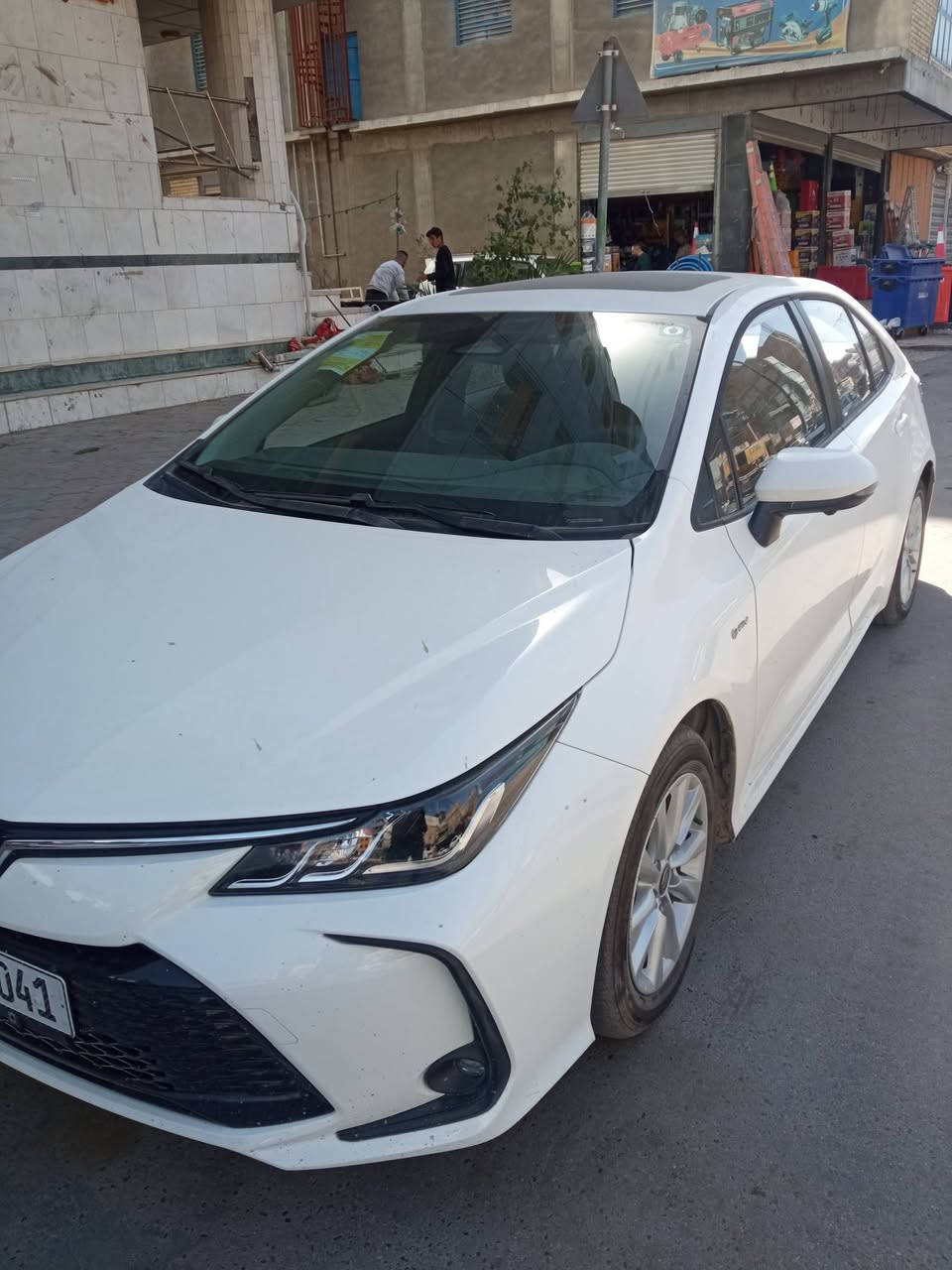 كورلا هايبرد موديل 25 باسمي بغداد هايبرد وأرد صيني بيع او مرارس سيارة عاليه ماشيه 1500 مكان سيارة في نجف *********** السعر الخاص
