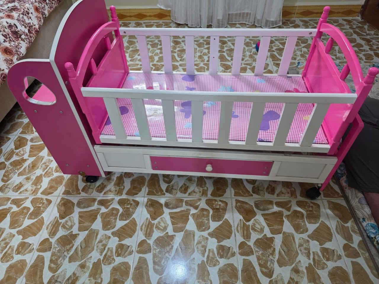 السلام عليكم جرباية للبيع بسعر مناسب جدآ رقم تلفون ***********
