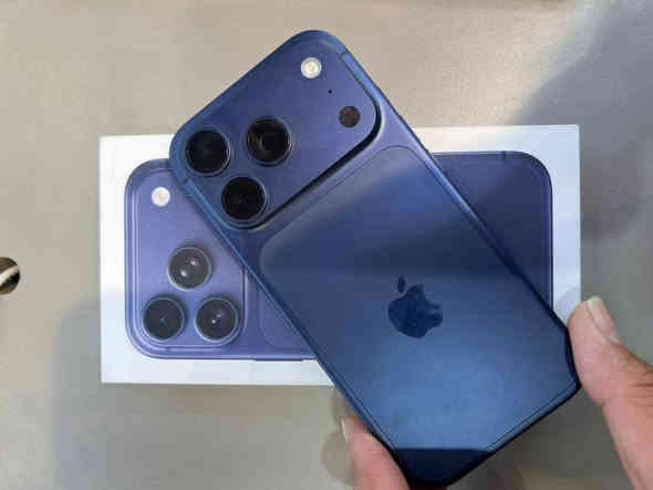 آيفون ١٧ برو ماكس ١سيم كرت هونك كونك ٢٥٦ مشحون 1مرات بعدة لوك سعر ١٩25وبي مجال عنوان كربلاء 
***********
