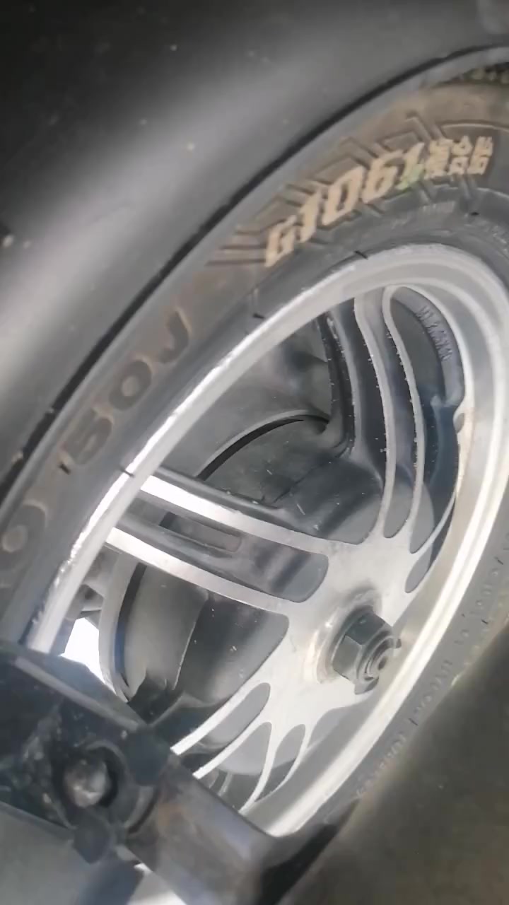 صدر RGS
وويل نجمه 
نظاف مكفولات
صدر 110
ويل 200
قفللل قفلل


**إذا كنت صاحب هذا الإعلان وتريد حذفه لأي سبب، رجاءا أرسل رسالة إلى الدعم الفني**