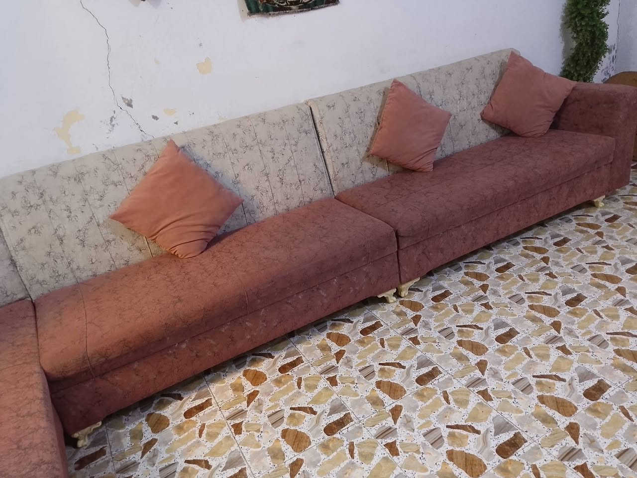 سلام عليكم ديوان تسكام شغل درجه اولى 7نفرات سعر 350الف مكان حله مركز مدينه شغل درجه اولى يعني بلوك اسواد وخشب روسي


**إذا كنت صاحب هذا الإعلان وتريد حذفه لأي سبب، رجاءا أرسل رسالة إلى الدعم الفني**