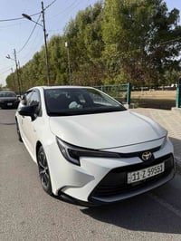 كورلا هايبرد 2025 شكل الامريكي  فول مواصفات لا صبغ ولا بارد كفالة السي...