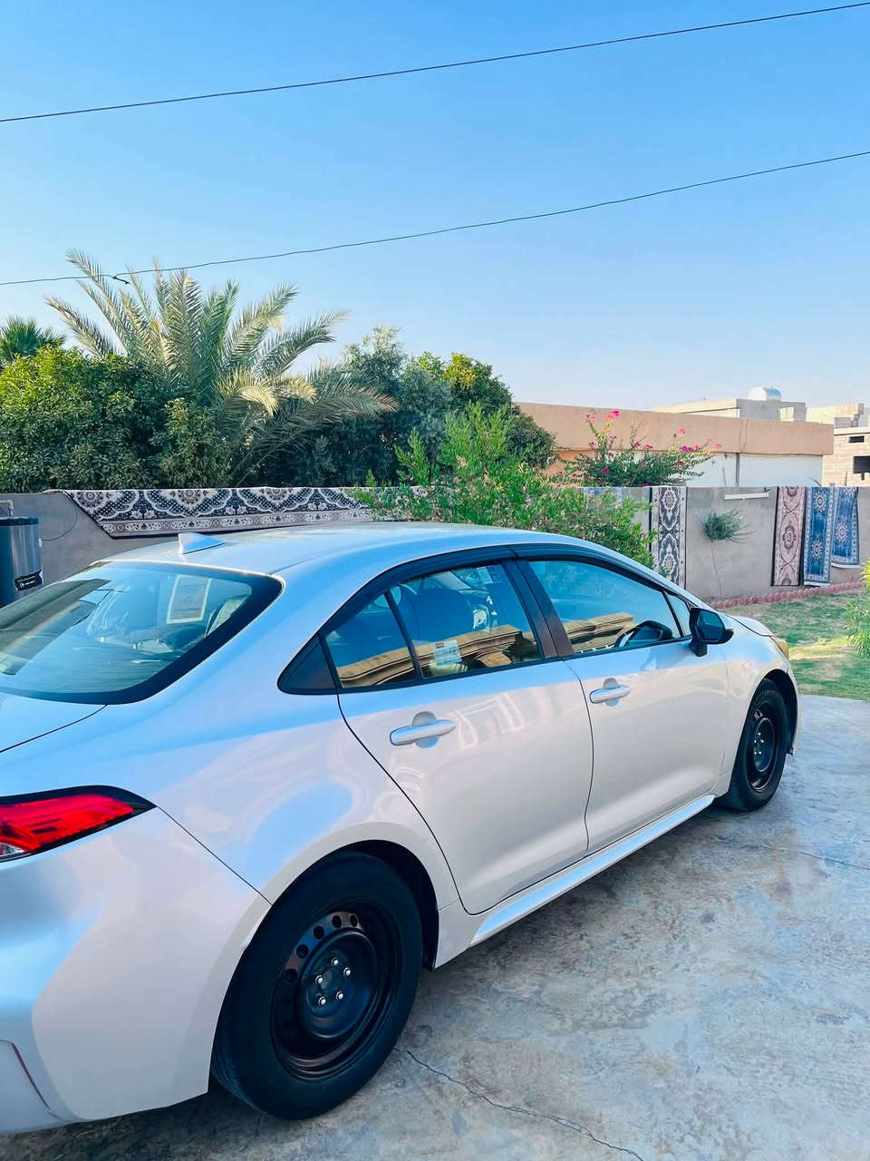 كورلا 2021 وارد امريكيLE
محرك 1800 
صبغ بنيد فقط بدون دواخل
محرك گير شرط 
رقم سنوية جديد
السعر 139
***********
