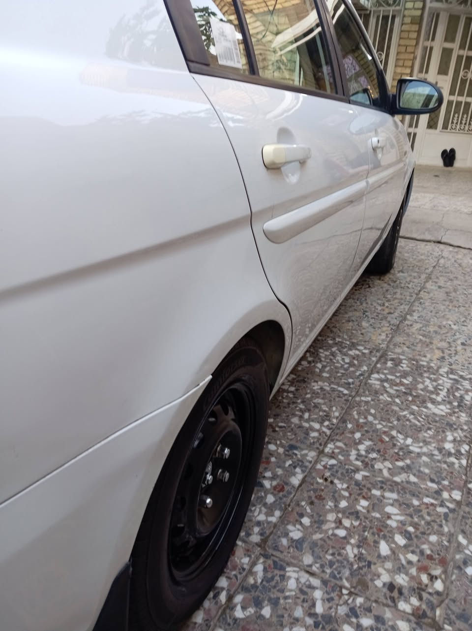 اكسنت خليجي ١٠ الشركه العامه بسمي رقم بغداد نكليزي محرك ١٦٠٠ مكفول سياره كامله كير تبريد صدر امامي وخلفي جديد موبز تغم تاير جديد سنتر لك بيه صبغ جوه تريشه باب خلفي أثر شخط بالعافيه على ياخذه السعر ٩٥ بيه مجال *********** بغداد المشتل
