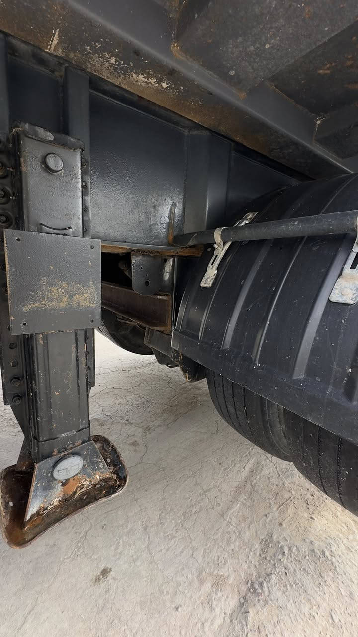 سلام وعليكم عربانه دار قصاب موديل 2013
***********
