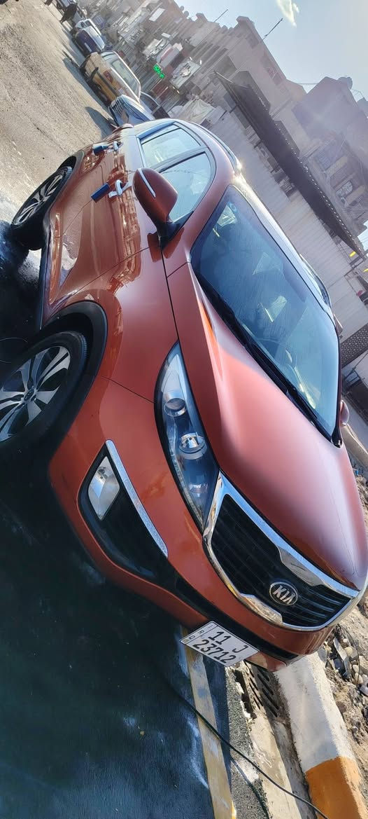 السلام عليكم كيه اسبورتج 2013 خليجي السياره بانوراما مكفوله من التبديل والصبغ رقم بغداد انكليزي السعر ١٣٨
محرك ٢٠٠ دوش
عنوان بغداد مدينة الصدر ***********
