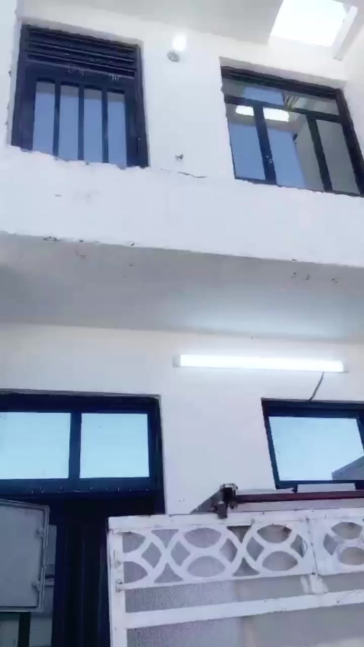 السلام عليكم ورحمة الله وبركاته السعر متوفر بيت طابقين السعر ٣٥ بل نقد
٤٥ بل قسط مقدمة ٢٥ وكل شهر ٥٠٠
المساحة ٥٠متر جاهز مفتاح 
العنوان بغداد الكرخ الشرطة الخامسة الدوانم شارع الفردوس
***********
***********
بيهن وات ساب
