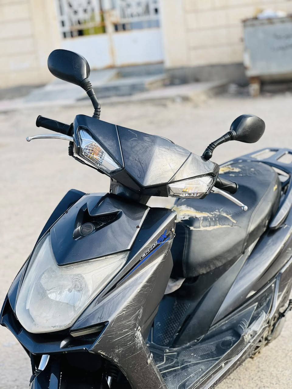 سلام عليكم دراجه سكنز صيني  دراجه نضيفه مفتوحه بس مره وحده  شغاله سلف هندر كهربائيات اشاير دبل اشاره  مكانه البصره كرمه علي سعره 500 وبيه مجال لتواصل *********** بس لشراي يراسل لمحرك مالت ماكس
