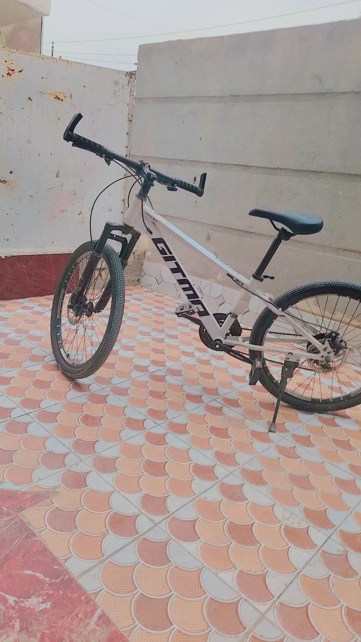 بايسكل حجم 26لبيع 
***********
