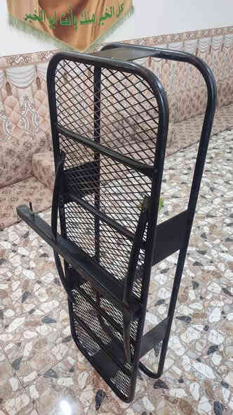 سله خلفيه  جديدا شوفت  عينك   ما مستخدمه  فقط اسبوع  بعت سيارا  وشلعتها  منها  سعر 250 وبيها مجال نجف ***********
