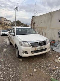 تۆيۆتا مه رزيه بؤ فرؤشتن ٣ پارچه ى پێشى ره شه بئ ناو گرتن و بئ ده عم د...