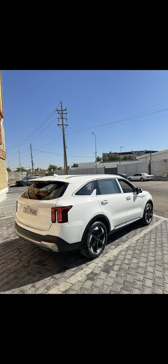 سورنتو 2024 خليجي رقم اربيل جديد وكاله او تحويل
مكفول صبغ ضربه تبديل بارد حته من شخط
ماشيه 23km اخت زيرو
فول عده بنرامه سياره 4سلندر 
حساسات امامي خلفي كامره خلفي كنشات كهرباء باب كهرباء سايد بريك بصمه بردات خلفيه  لد بصمه تشغيل عن بعد ويل 19 مرغوب  باقي موصفات معروفه سعر 269 وبيه مجال بسيط 
سياره كلش جديد كاعيات شركه بيه
الاستفسار *********** سياره زيرو بعده ستعمال شخصي
