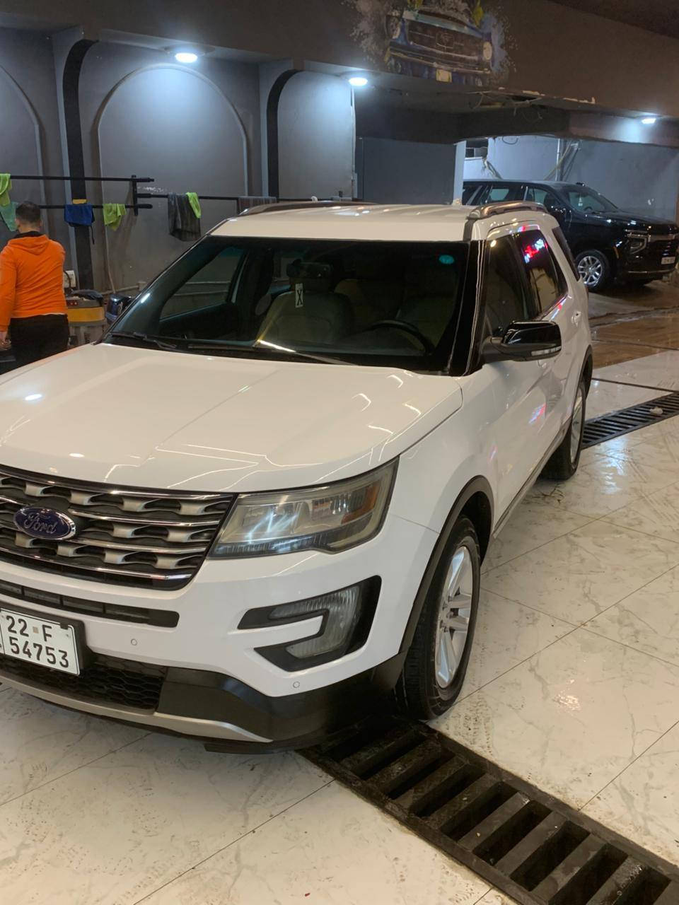 للبيع
سعر 162
للبيع
فورد أكسبلور 2017 مواصفات XLT ماشية 125 الف 
وارد امريكي 
🚫صبغ جاملغ خلفي يمين وتبديل جاملغ امامي يمين وصبغ ربع البوند بدون دواخل مرفوق رقم الشاصي  مع الصور 
محرك ٤ سلندر حجم 2.3 
كير محرك وضع شركة برغي ممفتوح بيها
رقم اربيل دولي سنوية جديدة لل٢٠٣٠شرط التحويل 
مواصفات 
كشنات جلد وكهرب 7 راكب /
3قطع تبريد مركزي❄️❄️
تشغيل عن بعد .. بصمة تشغيل .. بصمة ابواب .. صندوك كهرباء .. رادار جانبي .. رادار خلفي .. توقف ذاتي .. شاشة جبيرة .. نظام خرائط ..
 لايت بك لايت ليد + زينون بلاد ..
السياره جاهزه ونظيفه 
العنوان موصل حي النور 
***********
***********
