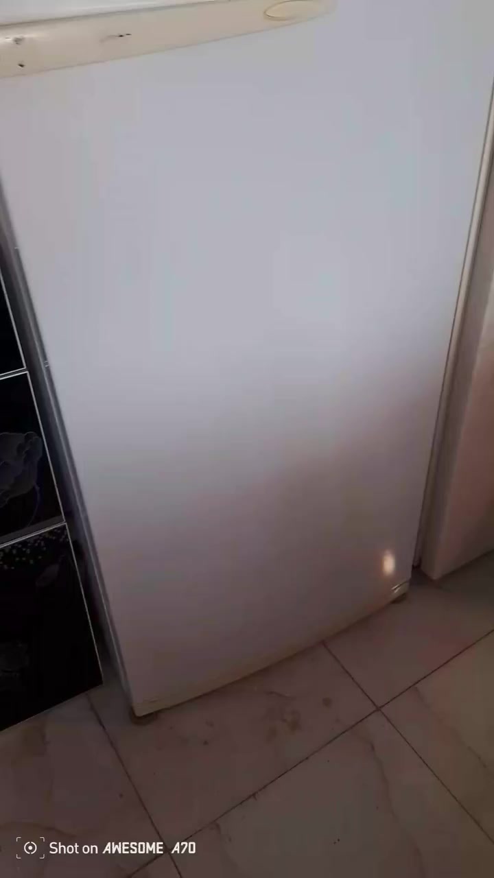 سلام عليكم 
مجمده ١٨قدم نضافه فول
ثلاجات ٢٢قدم و١٨قدم للبيع
‏‪***********‬‏واتساب
