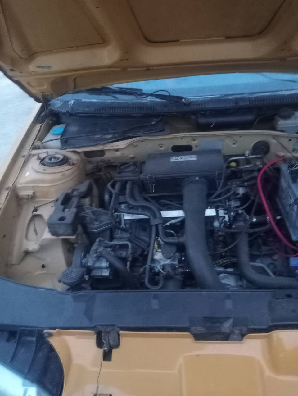 السلام عليكم ببجو بارص موديل 12جهزه رقم نكليزي مصفره من كلشي بيع او مراوس سنويه ل27 مكان السيارة ناصر يه ناحية الفظليه السعر 30 وبيه مجال قليل اتصال ع الرقم ***********واتساب
