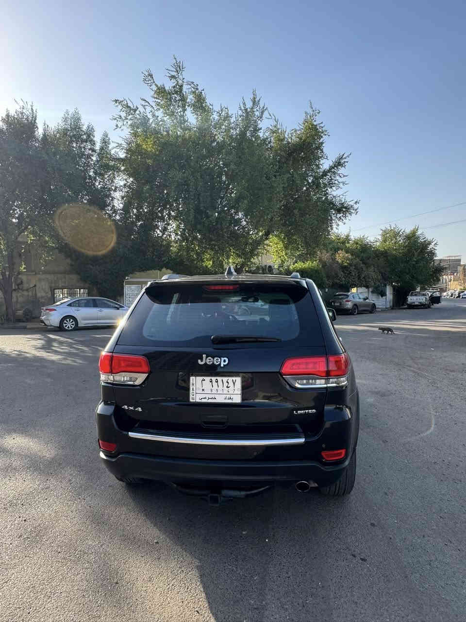 جيب كراند شيروكي لمتدد 2019 
لون اسود 

المواصفات : 

كشنات كهرباء خزن
ستيرن تدفئة
كشنات جلد اسود تدفئه تبريد 
بانورما 
 رادار نقطه عمياء 
حساس خلفي + بريك طوارئ 
شاشة كبيرة 
6 انظمة قيادة 
لد امامي حاجب ( مو الهالجوين ) 

السيارة مكفولة من الشواصي واللغود 

كير مكينة صدر كلة كفالة 

حادثها باميركا قطعتين (جاملغ جهه سائق + الباب ) ومبدل نفس اللون 

وبالنقل صار بيها ضربه بالصندوق وهم تبدل لون

السعر ٢٤٠ ورقة وبي مجال

للتواصل 
***********
