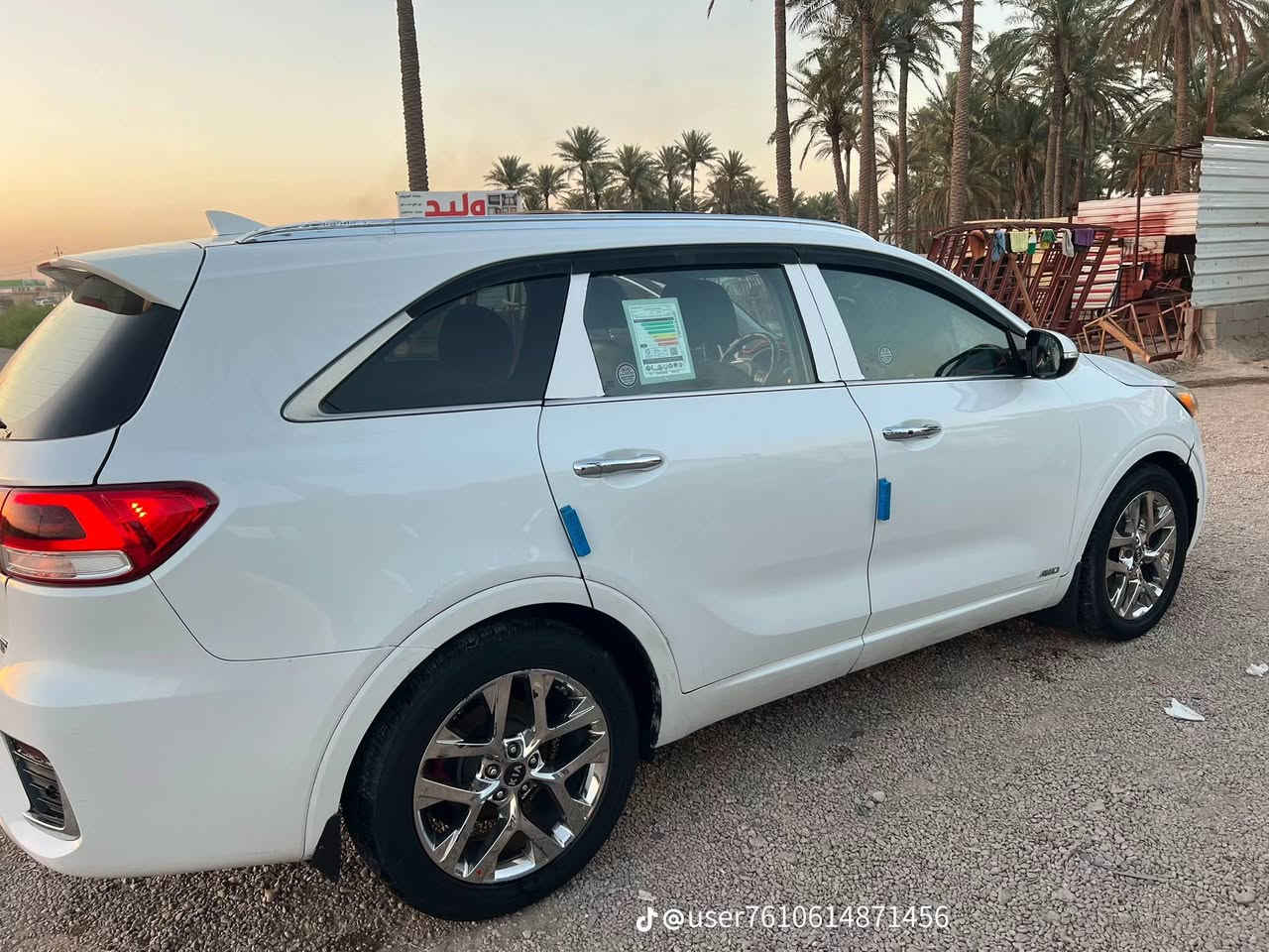 سورنتوا 17امريكي6سلندر فور ويل
فول فول مواصفات السياره بيهة جنطه وجاملغ والتكمه بخ فقط
توحيد لون ويه الجاملغ ااسياره احلى من الصور
تخم تاير محرك ما مفتوح شرط وكير ما مفتوح شركه 
حداديه جديده السياره 190وبيهة مجال 
مكاني بغداد ابو غريب
السونار وصور الحادث بل منشور
***********
***********
