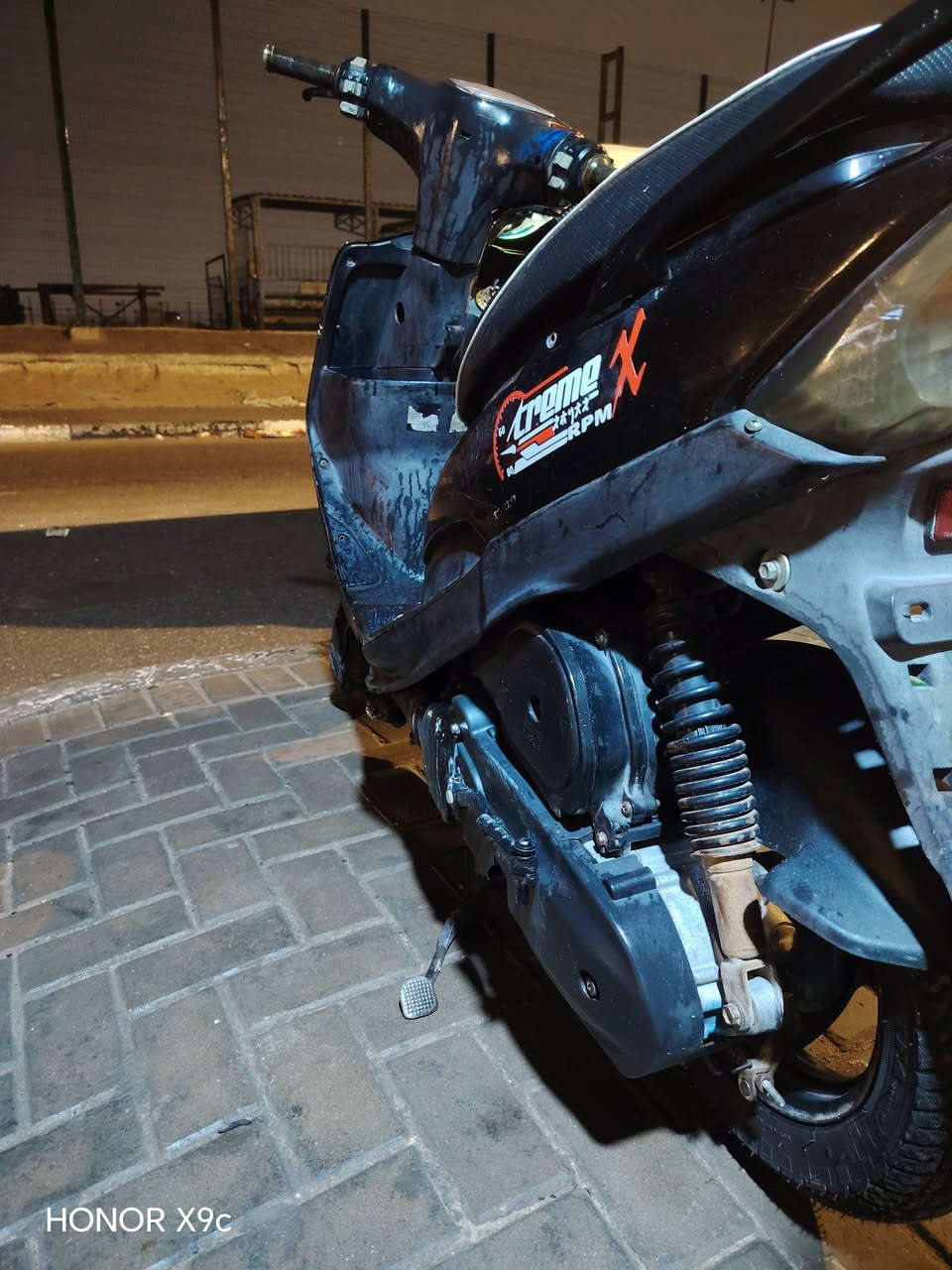 السلام عليكم دراجه ماكس عدله للبيع دراجه كامله ما بيه نقص مكينته حلوه لا تبخير ولا تنقيص شلعه ومعدل تاكل الكاع كفراته كله مختمه بلاد وتايرات ستوه ذابله زوج سعره650 وبيه مجال قليل مكاني بصره قبله ولتواصل***********
