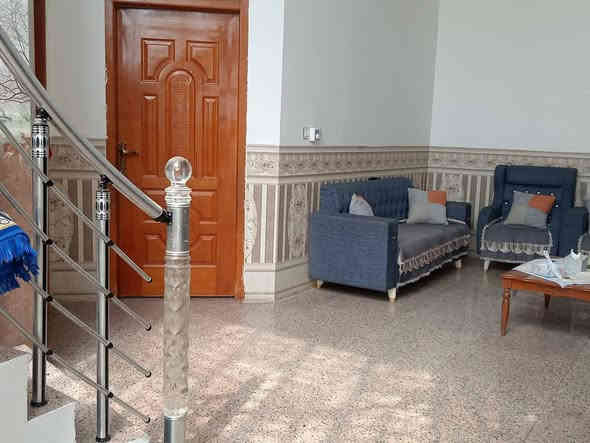 عقار للبيع🏠  بناء حديث شغل درجه اولئ مساحه ٢٥٠ كامل من كل شي  القاسم ب ال٤٦ الثانيه📍  طابق واحد بناء العقار
غرفتان نوم 
صاله +استقبال 
مطبخ +صحيات 
السند طابو صرف
اللاستفسار مراسله الصفحه او 
الاتصال ع رقم ***********
مكتب مصطفئ ابو اليأس للعقار الموقع شارع البريد
