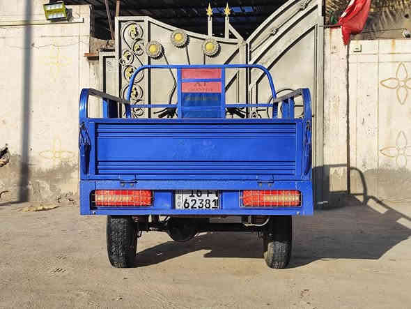 للبيع اثنين وعشرين مرقمه اخو الجديد نضافه شوفت عينك مكاني عفج ***********
