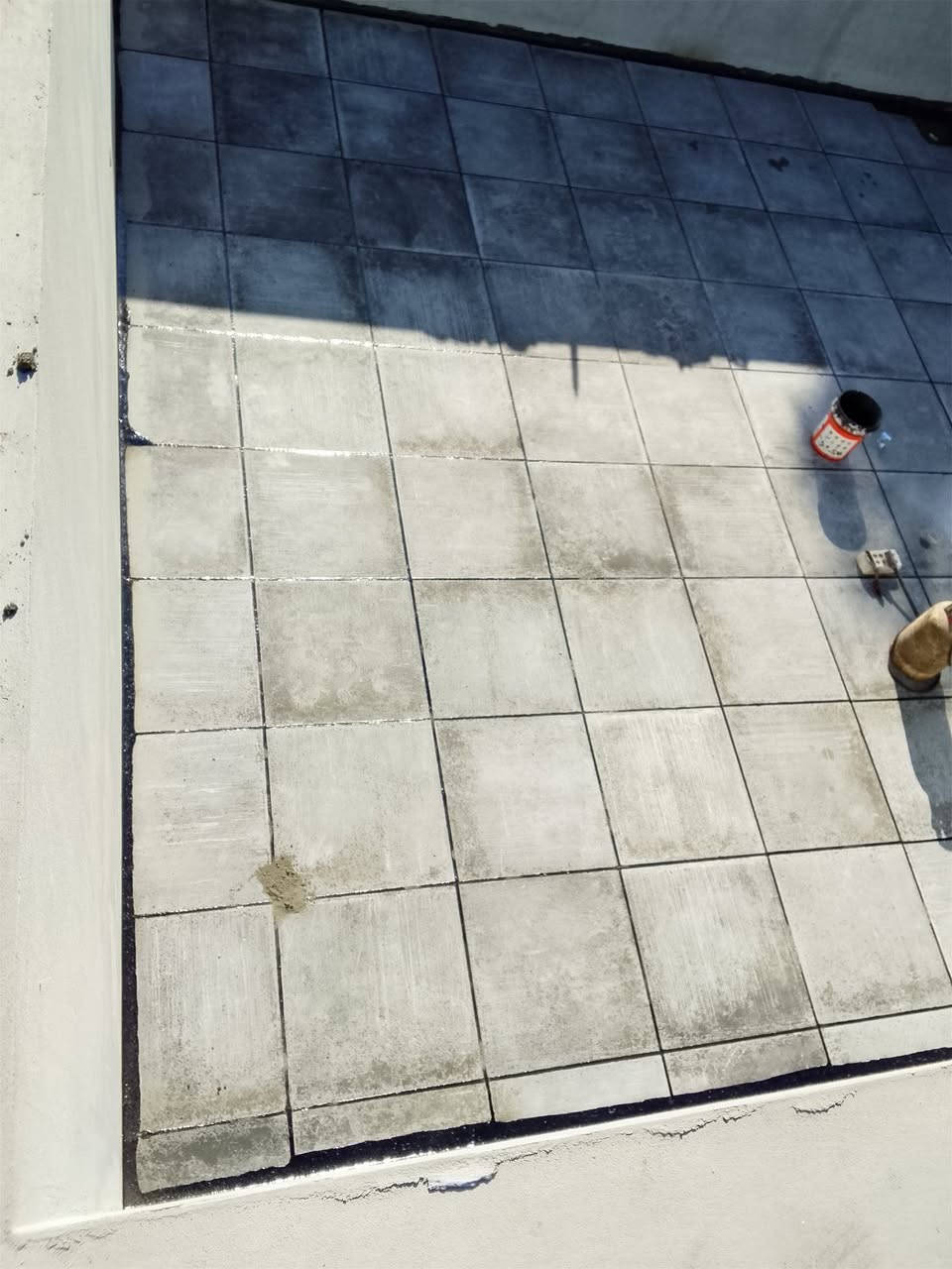 سلام عليكم هذا جزء من عملي أن شاء الله ينال اعجابكم هذا العمل شرط الفحص ***********  
يتكون العمل 
1من فلانكوت
2وزفت أو جير 
3نايلون زراعي 
4زميج
5شتايكر
6ماستك
7الفحص
