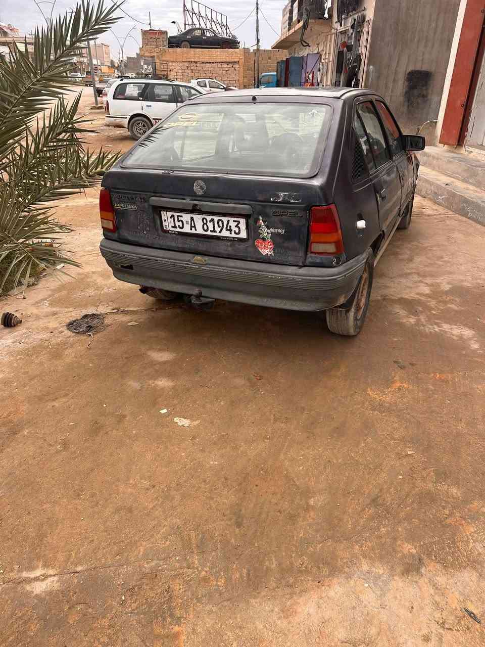 السلام عليكم
اوبل كاديت موديل 91
محرك وگير كفاله
صدر جديد
رقم اوربي 2029
بأسم شخص من الديره شرط تحويل
***********
