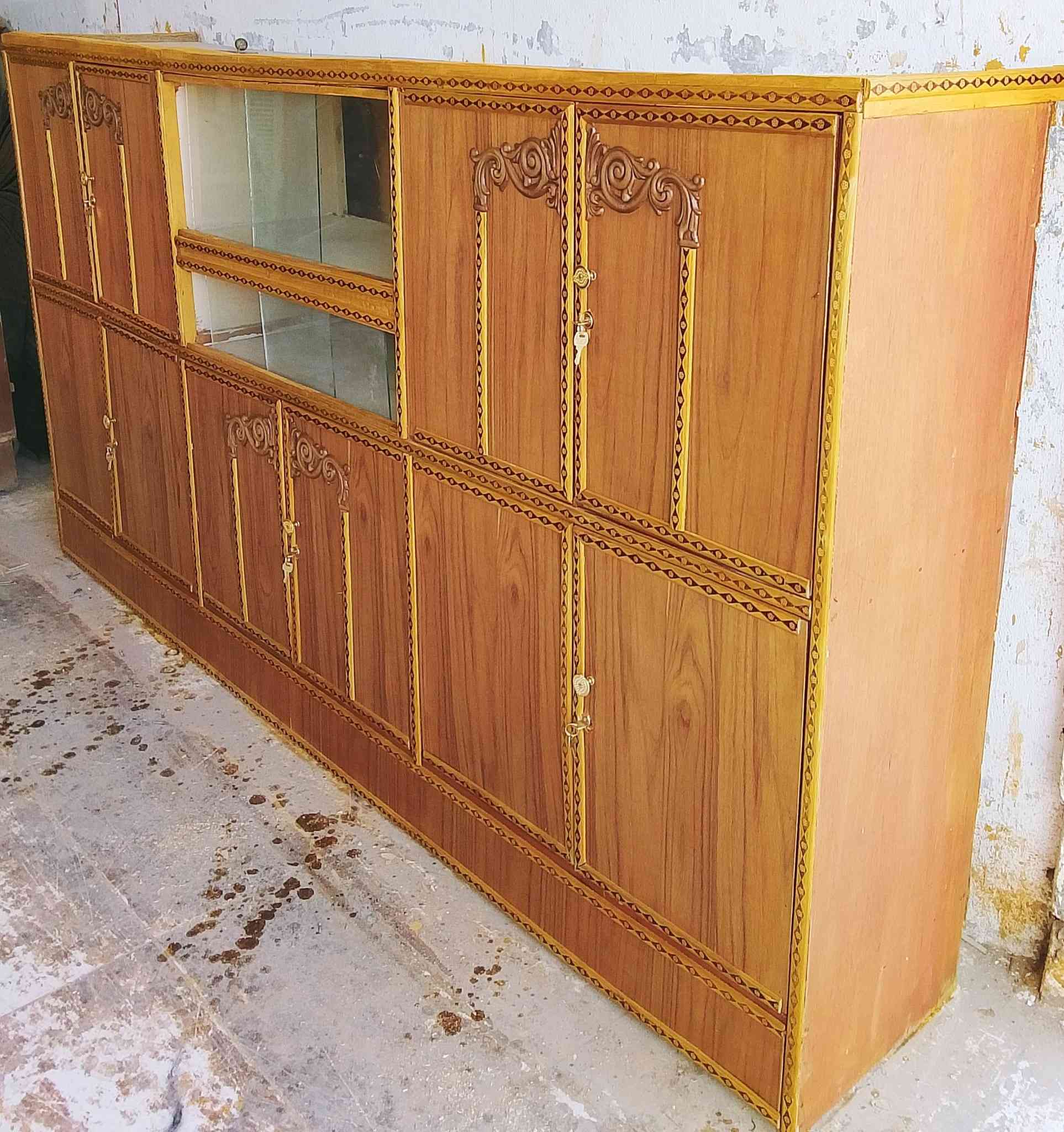 بوفيه مستعمله مترين ونص تسكام للبيع مكاني الشوملي ويوجد خدمة توصيل ***********
