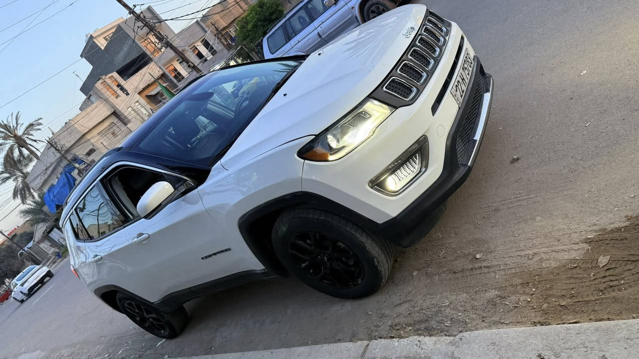 أسلام عليكم رمضان  كريم جيب كومباس مديل2021 
السياره فول مواصفات حادثه قطعتين فقط بدون شواصي ولغود السياره جديده مال بيت بسمي تحويل ثاني يوم 
السياره فول مواصفات بنيّ راما كشنات كهربايه جنطه كهربا فول السياره السعر 138 وبيه مجال مكاني بغداد حي اور ***********
