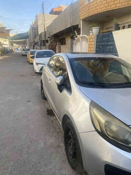 السلام عليكم
كياريو خليجي موديل 12
محرك 1600
رقم بغداد انكليزي جديد
فول مواصفات عدة البصمة
شاشة كامرة خلفية حساسات
شاير بلمري مري شفط
فتحة سقف نظام ايكوو
تدفئة تبريد ثلج
تخم تاير باتري جديد
بدون حادث لاتبديل لا صبغ
بيهة جاملغ امامي جهة سايق معدل 
بيهة جراد بلقمارة خفيف كلش ع بارد وبيهة طخة بسيطة بلهلال الخلفي
موضح بسونار
سعر95$ 
مكاني بغداد الدورة 
***********
***********
