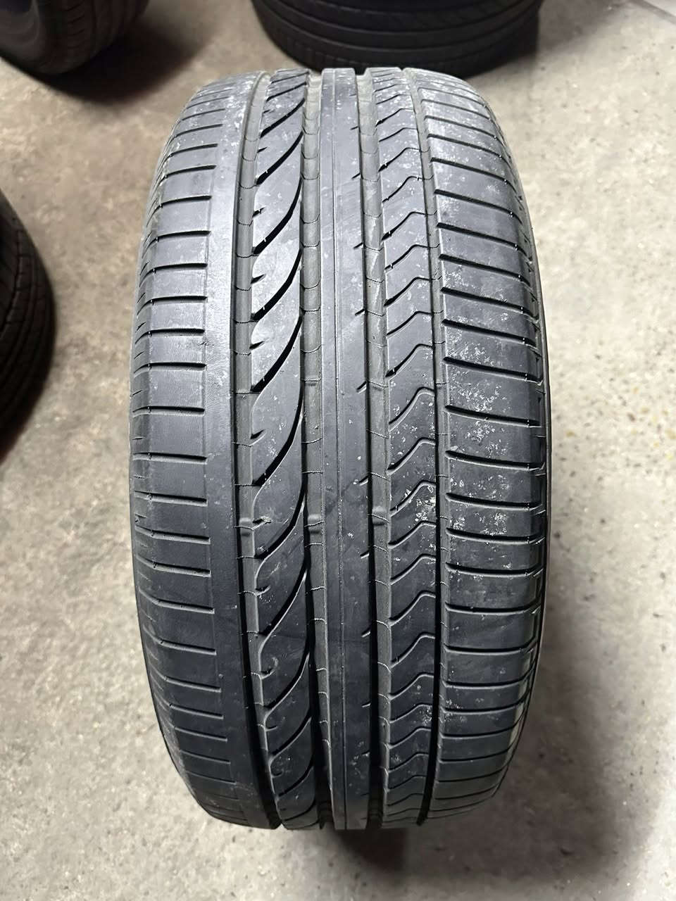 السلام عليكم وصلنا تاير بالة درجة جميع القياسات وجميع النقشات كوري ياباني ( جملة - مفرد ) 
مكاني بغداد مجمع مشن شارع ال BMW 
يوجد خدمة توصيل جميع محافضات العراق 
للتواصل ( *********** ) (  *********** )
