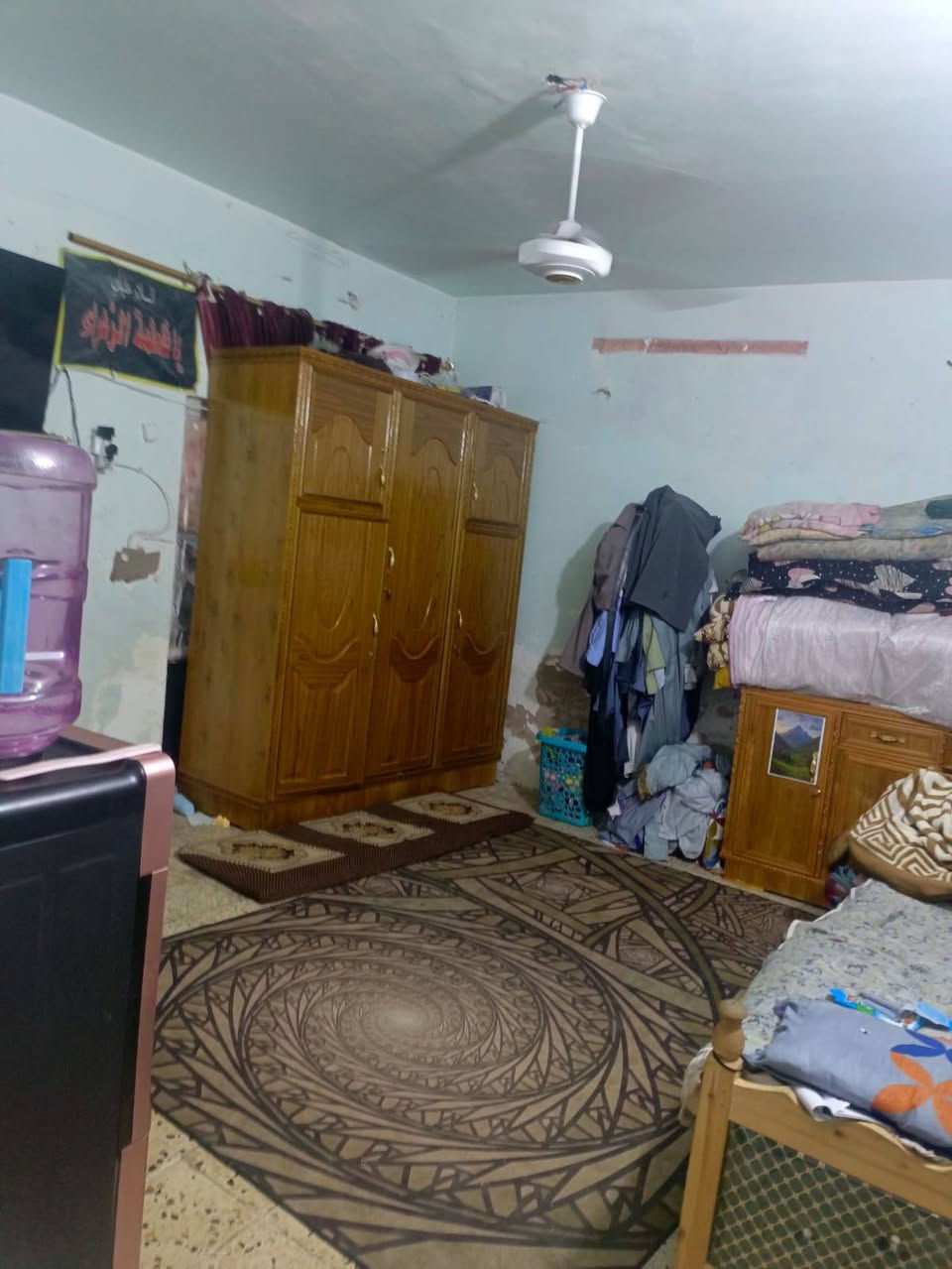 يالله 🤲
بيت 100م الايجار بناء قديم
يرادله صبغ بيت ارضي 
📌تفاصيل // استقبال مطبخ حولي غرفه نوم مخزن

يجاره 350وبيه مجال
📌العنوان // حي اور قرب حسينيه المصطفئ
✏️مكتب المختار ✏️

علي ساعدي ***********
