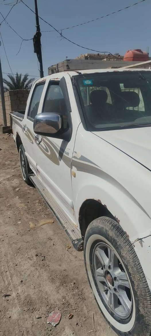 كريت ويل مديل ١٣قادسيه سنويه ساقطه سياره بلادي بس بيها خياس واضح بصوره اذا مراوس بتكسي ارواس *********** عنوان ديوانيه
