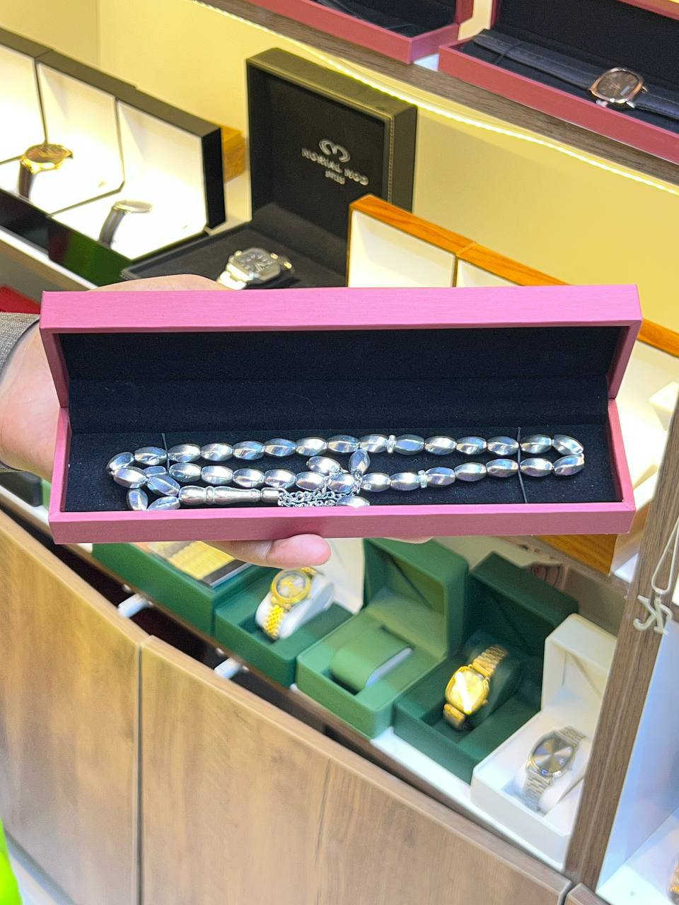 #عروض_رمضان🌙

#Azozلاكسسوارات_الرجالية_والنسائية
توفرت السبحة الحجر الصيني الثقيل
طلائها ثابت
كركوشتها من السلتيل الفضي
الخيط قوي مقاوم للقطع
توفرت بعدت الوان جميلة
تاتيك بعلبة فخمة  من العظم عاج 
الانستا 2a_aiz

الواتساب ***********
#الموقع 
#القاسم_شارع_ام_عياش_مجاور_كوزمتك_ياسر
زورونا وتجدون كل الهدايا النسائية والرجالية 

#يتوفر 👈👈توصيل مجاني داخل القاسم
                                 #انت عليك بس ادخل واختار
@إشارة
