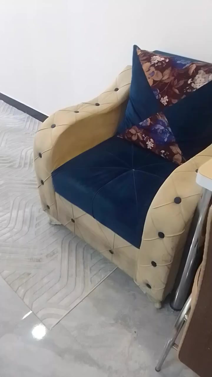 تخم تركي عشر مقاعد للبيع مع طبلات ٣للاستفسار الاتصال على الرقم ***********
