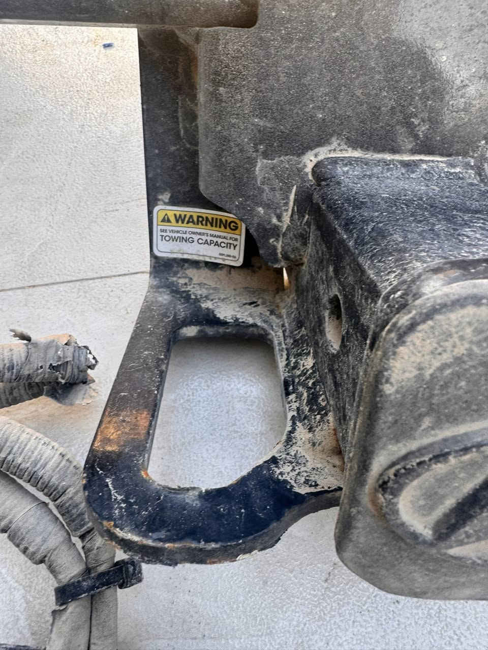 هوك سحب اصلي هونداي سنتاكروز 
السعر 200 دولار اتصال ***********
