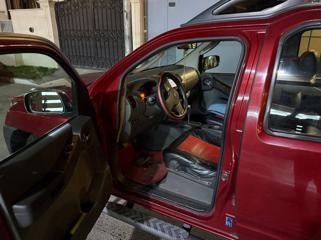 نيسان اكستير
موديل 2008
*مواصفات*
كير اوتماتيك 
جام اوتماتيك
لد نهاري 
شاشه
كامره لولبيه 
سنتر لوك
السعر 130 وبيه مجال 
للاستفسار *********** 
وبشئن تحويل ثاني يوم
