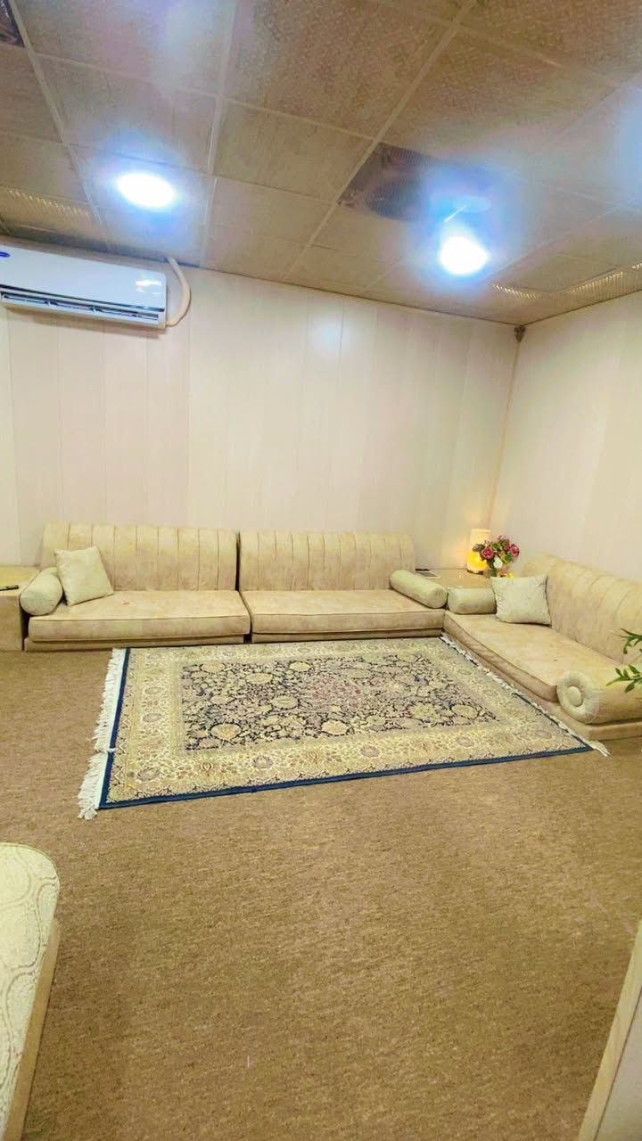 ديوان البيع كويتي  السعر 300وبي شويه


**إذا كنت صاحب هذا الإعلان وتريد حذفه لأي سبب، رجاءا أرسل رسالة إلى الدعم الفني**