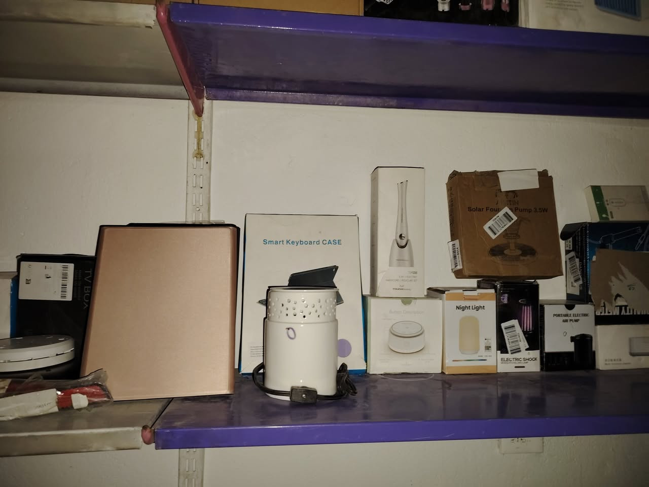 غراض امزون اروبي اصلي عنوانه ميسان حي العسكري قرب مدرسه الرسول *********** واتساب
