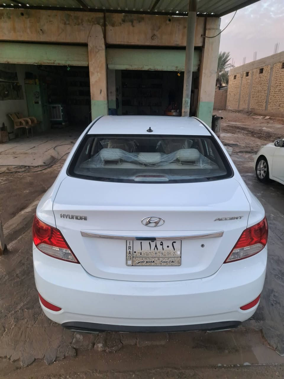 السلام عليكم اكسنت مديل (13) مكفوله كفاله عامه من ضربه وصبغ وتبديل / مكينه الف وستميه عله وضع الشركه برغي ممفتوح بمكينته فول مواصفات فتحه اربعه دسك ( Aps )خمسه ويل كب استيرن صاج ماشيه (170) حقيقي سعر السياره (105) وبيه مجال حق الجيه مكان السياره النجف قضاء الحيره وهاذه رقمي ***********
