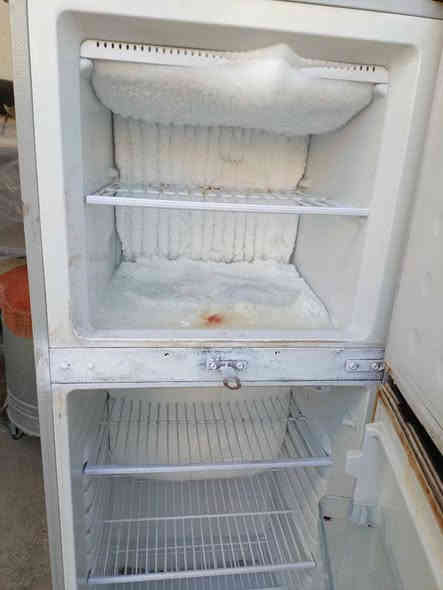 سلام عليكم ثلاجه ام دولفين نضيفه جدآ 12 قدم 
تجميد فول مكاني بغداد الراشديه ***********
