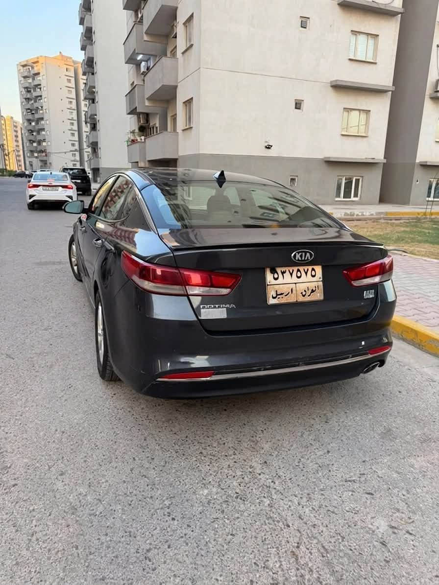 السلام عليكم
كيا اوبتما 2018 امريكي 
الضرر الجاملغ الخلفي  
رقم اربيل شرط التحويل 
نص فول 
تحكم استيرن 
تدفئه مقاعد
السياره ع وضع الشركه كير ومحرك مكفولات 
مكان السيارة بغداد 
السعر 120$ 
***********

