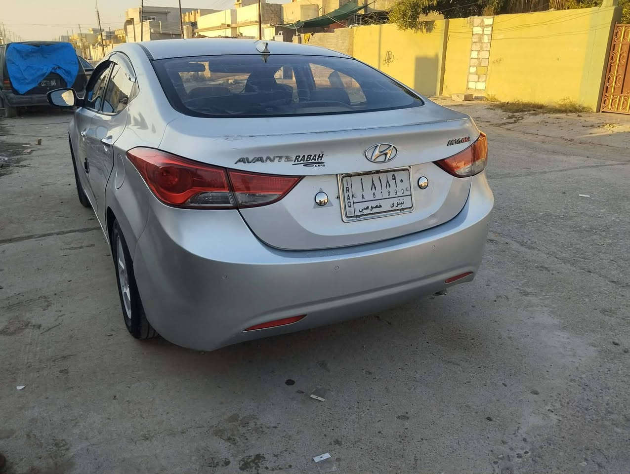 السلام عليكم 
سيارة افانتي مضلع للبيع موديل 2012رقم نينوى سنويه 2025 كابون بانزين بيها السيارة فول توماتيك محرك 16GDiبيه تنقيص من التبديله للتبديله ربع لتر السيارة بيها صبغ مكان واحد يم قبق البانزين تواير جدد وشرط التحويل 
السيارة جاهزة 
السعر 105وبيها مجال 
للتواصل 
***********
***********
