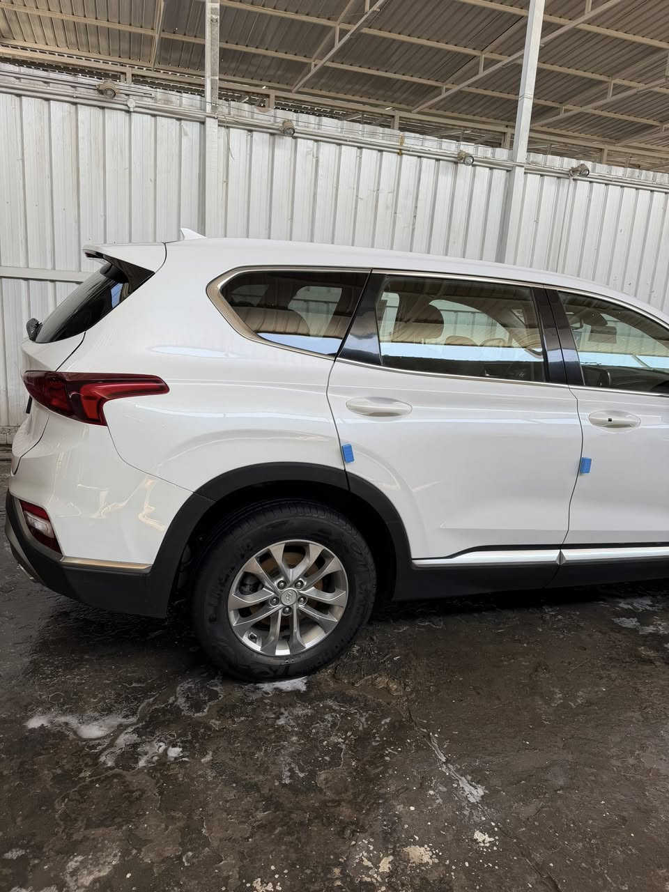 السلام عليكم للبيع سنتافية مديل 2020  رقم سليمانيه بسمي موصفات بصمة رادار امامي خلفي نقطة عماية ماشية 55 ميل مكينه 4سلندر 2500 حادث جاملغ امامي والخلفي   والصور الحادث بالمنشور السعر 175 وبيه مجال مكاني بغداد ***********
