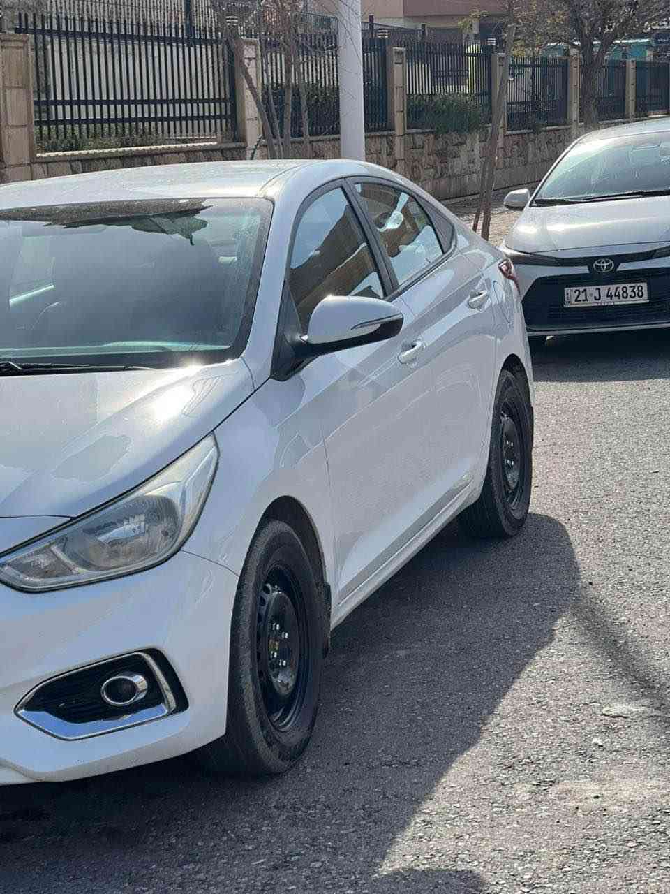 هۆندا ئەکسێنت ٢٠١٩ خلیجی بێ بۆیاخ ٧٨ کم ڕۆیشتووە 
٢ سویچی شەریکە - شاشە ئایپاد - ناوزەرد 
مەکینەو گێڕ بەشەرت نەکراوەتەوە بێ کێشەیە 
ڕەسمی سۆنەر دانراوە - جوان و بێ مەسرەفە 
سەنەوی تا مانگی ٩ ٢٠٢٦ تازەیە بەسەرنەچوە 
سەیارەی مەعرەز نیە سلێمانی ناوشار 
ژمارەی خاوەنی : ***********
نرخ: ١٢٨ گەڵا و کەمێک معامەلە السليمانية, العراق
