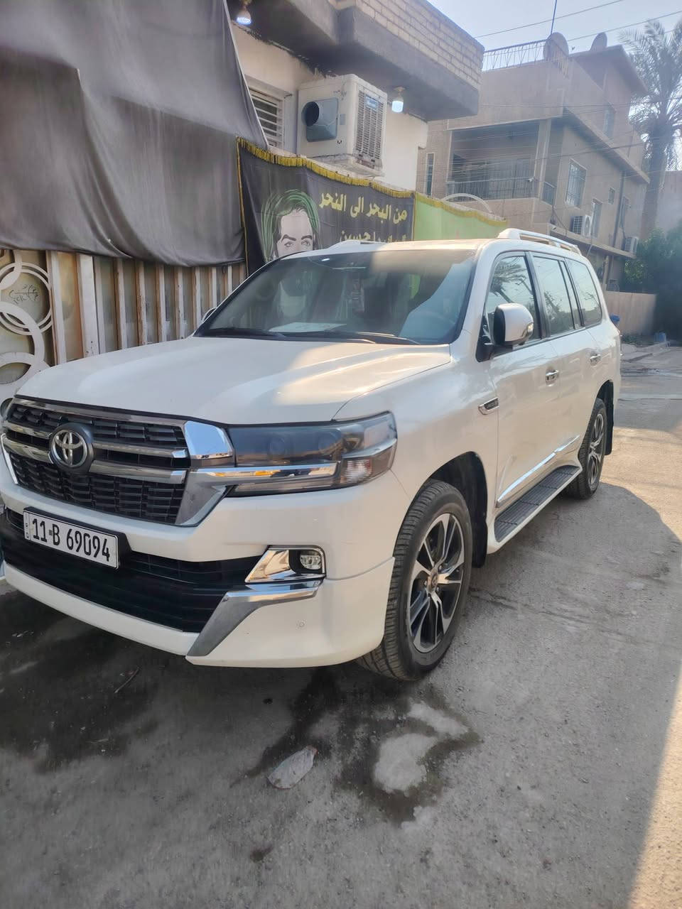 سلام عليكم
لاندكروز  لبيع موديل 2009 محدثه 2021

رقم بغداد دولي  تحويل ثاني يوم سعر 250$
رقم‏‪***********‬‏
