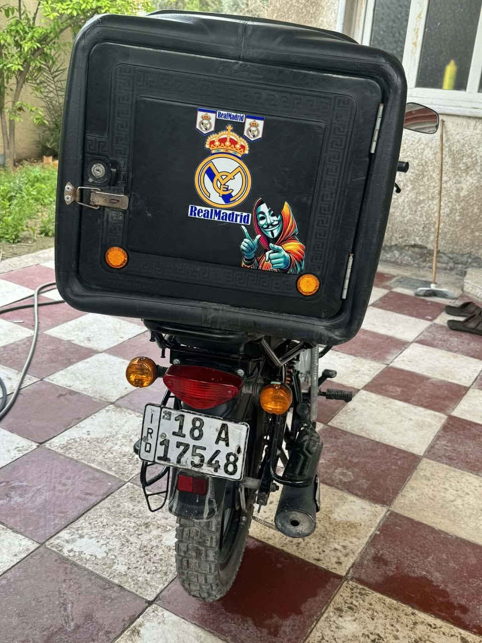 مكلف بلنشر دراجه للبيع بوكسر موديل 23دراجه مكفوله رقم وسنويه بسم صاحبها مكان الدراجه الحله مركز المحافضه سعرها مليونين و400وبيها مجال


**إذا كنت صاحب هذا الإعلان وتريد حذفه لأي سبب، رجاءا أرسل رسالة إلى الدعم الفني**