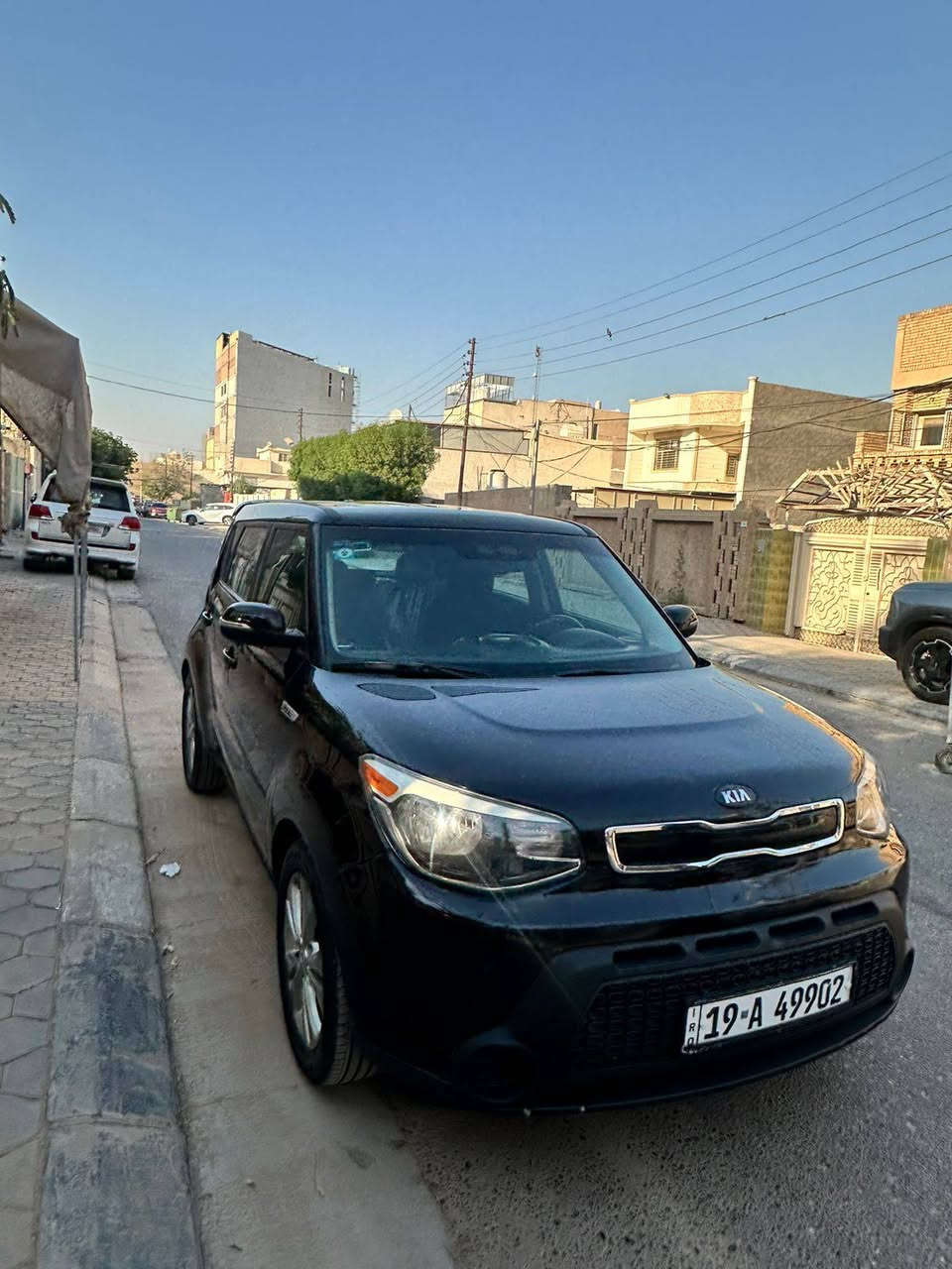 كيا صول 2014 مكينه 200 رقم وهزه جديده حادثه موضح بسونار مكينه كير تبريد حداديه كله جديد ماشيه 80 الف سعره 100 وبيه مجال قليل  ستفسار اتصال ***********
