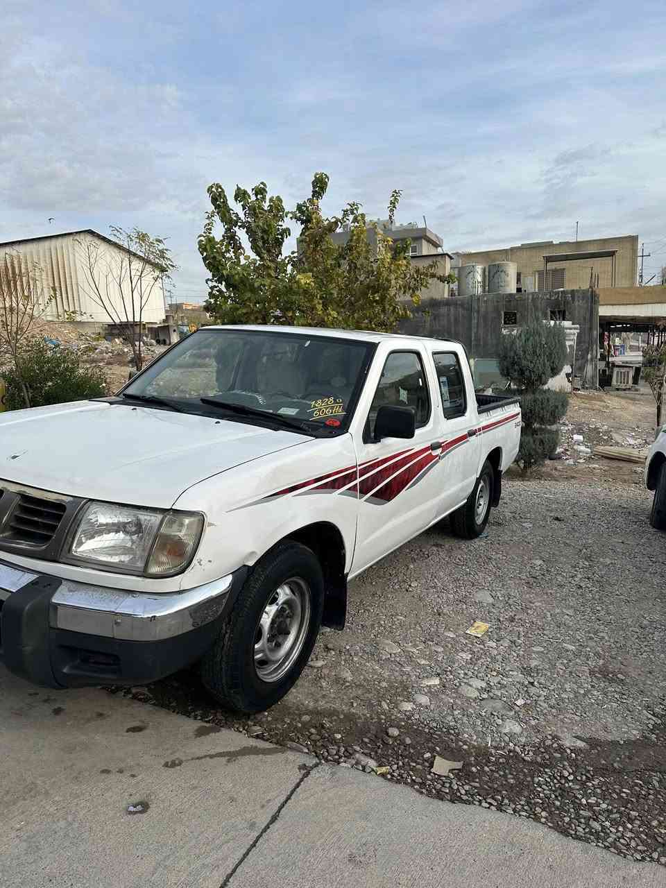 نيسان ٢٠٠٠ حيزام بؤياغ پيش هيچى نيه سقف و ناو دةركةى بؤياغى نيه تبريد و پاوةره سةنةوى بةسةر چووه گيرو مةكينة بةشةرت تبريدى ئيش ناكات سعر ٦٨ شوين هةولير ***********
