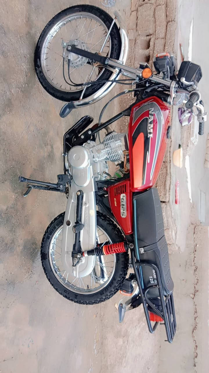 السلام عليكم دراجه تعمير شاصي 21 محرك 25 اوراق سنساخ مكاني بابل حي العسكري شارع 30(((***********
